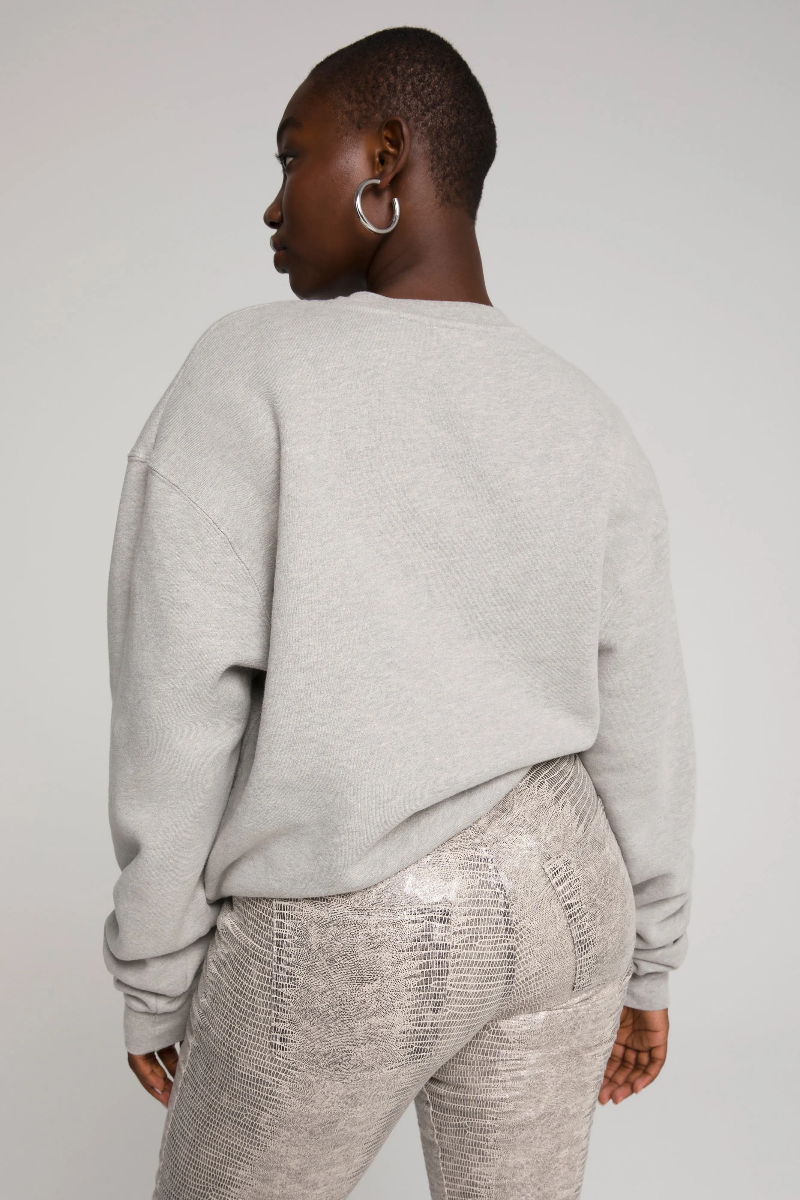 BOYFRIEND SWEATSHIRT | HEATHER GREY001