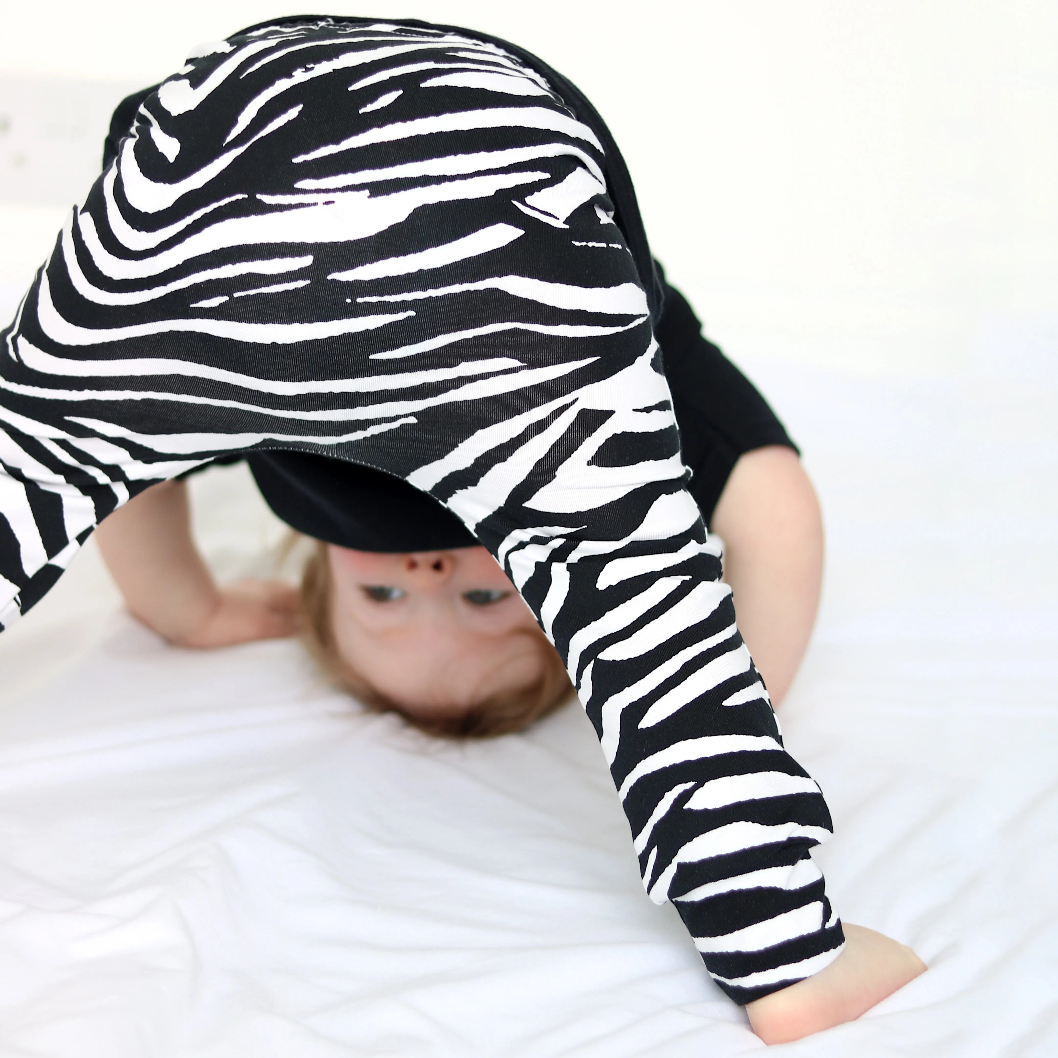 Mono Zebra Leggings